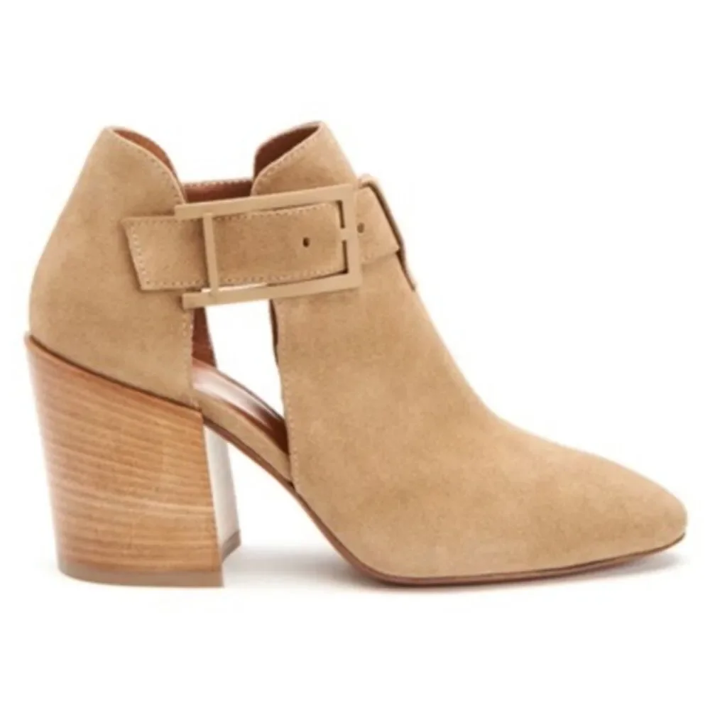 AQUATALIA Freddi Cutout Buckle Bootie‎ Beige Sz 11